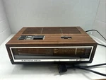 Vintage General Electric Fm/am Electronic Digital Alarm Clock Radio 7-4640A M19. Fixed Price $26.67.