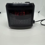 Vintage Alarm Clock Am/fm Radio Model No. 7-4606BKA Tested. Fixed Price $18.00.