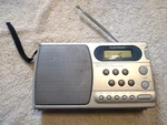 Vtg Radio Shack Am/fm Alarm Clock 12-898 Pll Synthesized Receiver Parts. Fixed Price $8.99.