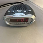 Vintage Sylvania Model SCR1276 Am/fm Alarm Clock Radio Ac/battery Powered. Fixed Price $9.45.