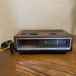 Vintage General Electric 7-4640A. Am/fm Alarm Clock Radio Wood Grain Works!. Fixed Price $24.95.