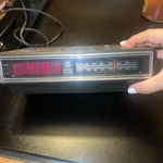 General Electric 7-4625F Digital Alarm Clock Radio Am/fm Walnut Grain Vintage. Fixed Price $24.00.